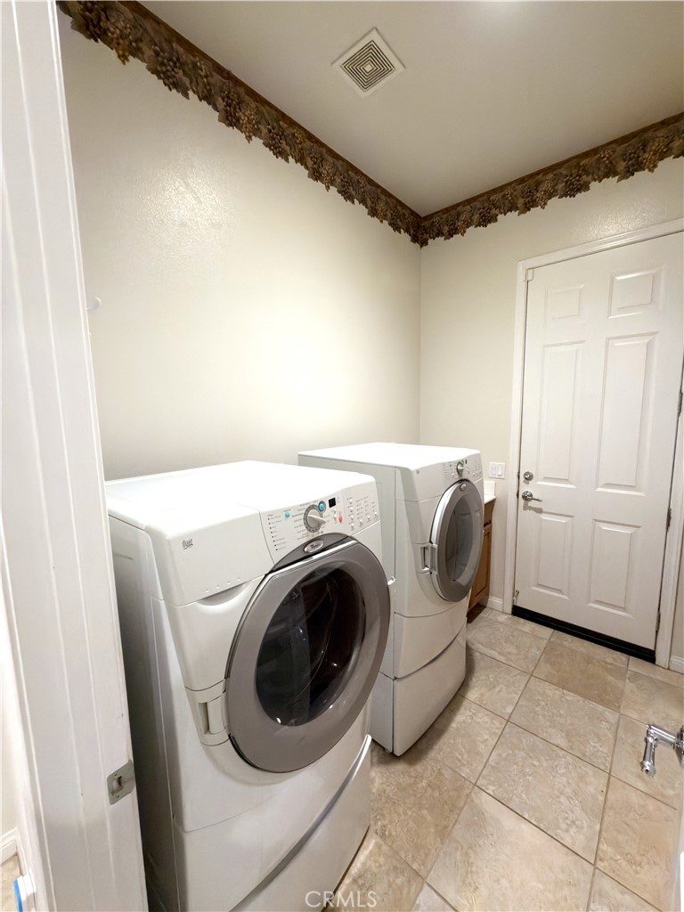 MLS #CV26054882 image #33