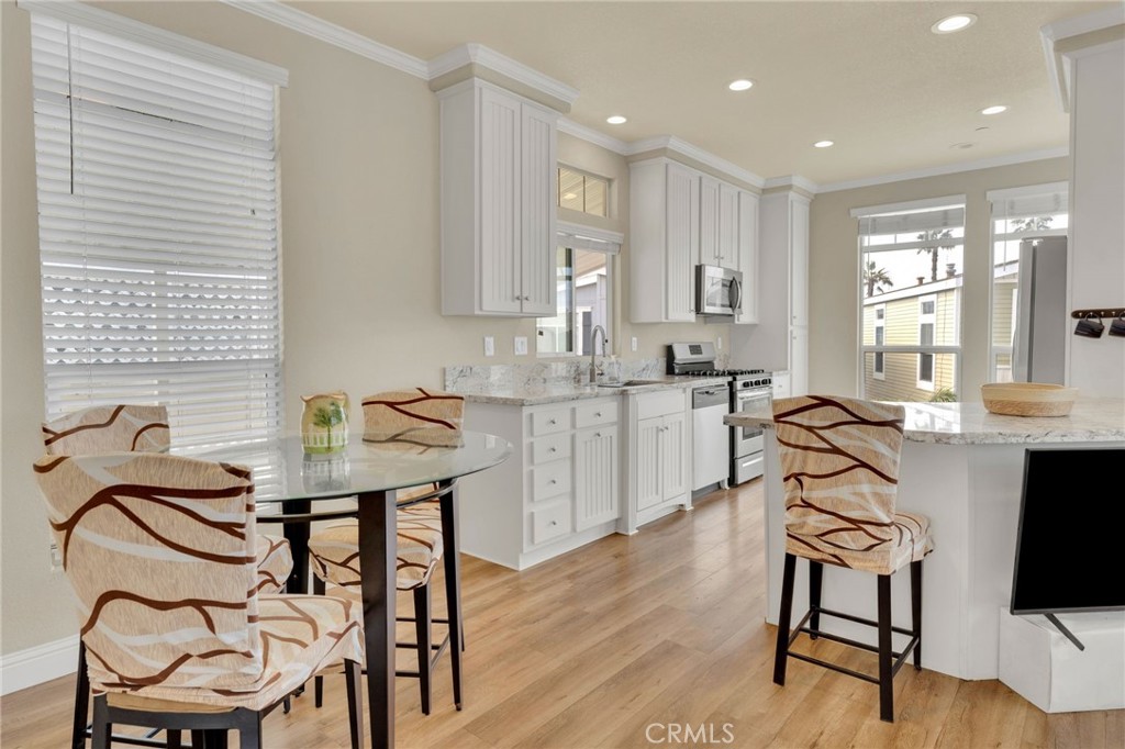 MLS #CV26055198 image #4