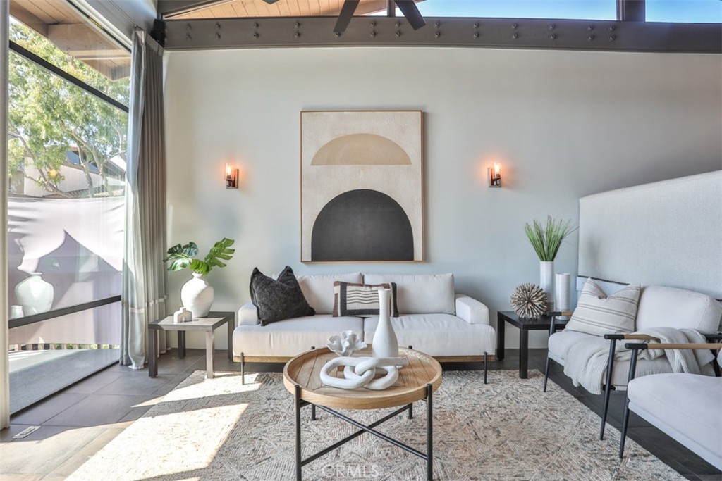 MLS #CV26055718 image #2