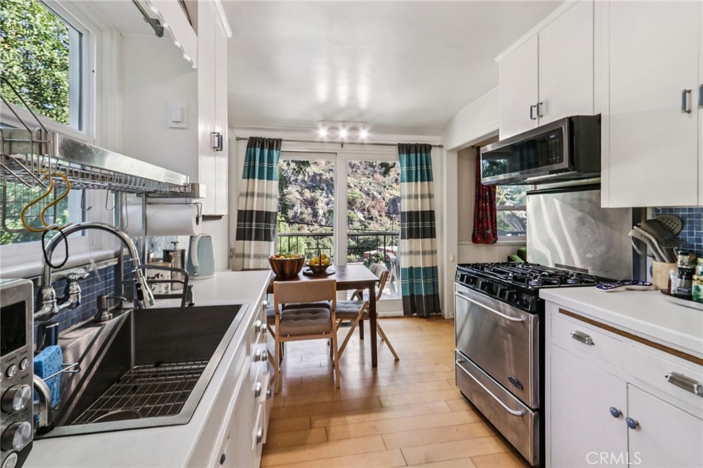 MLS #CV26001291 image #12