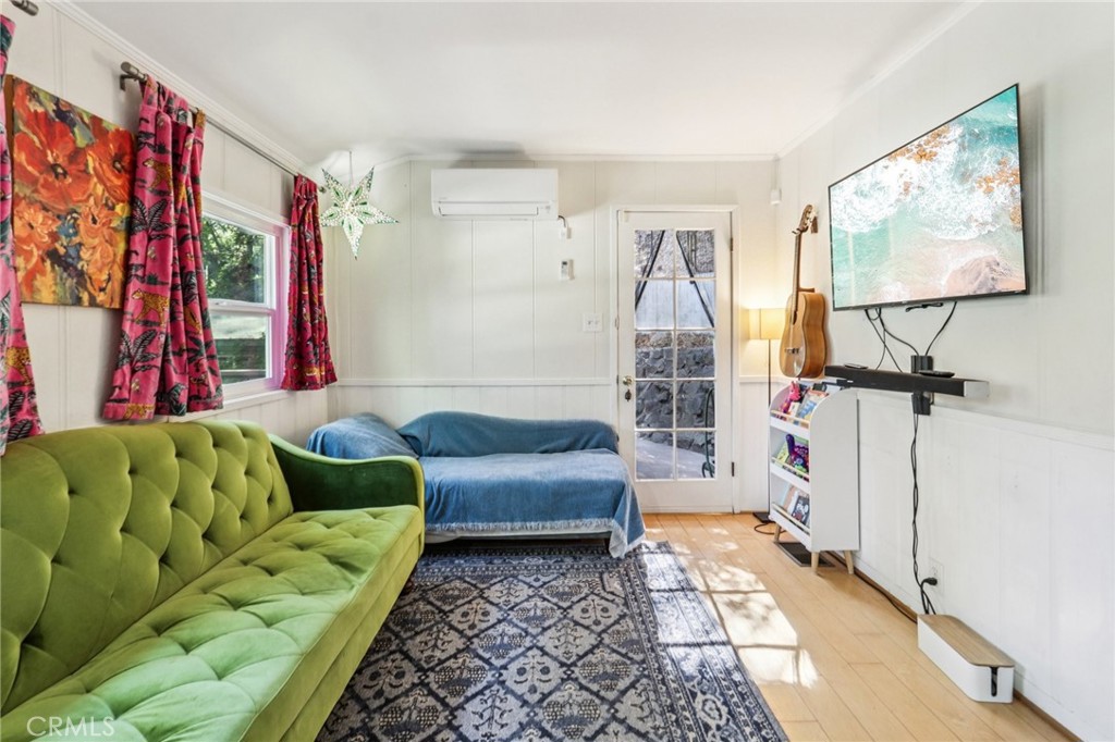 MLS #CV26001291 image #6