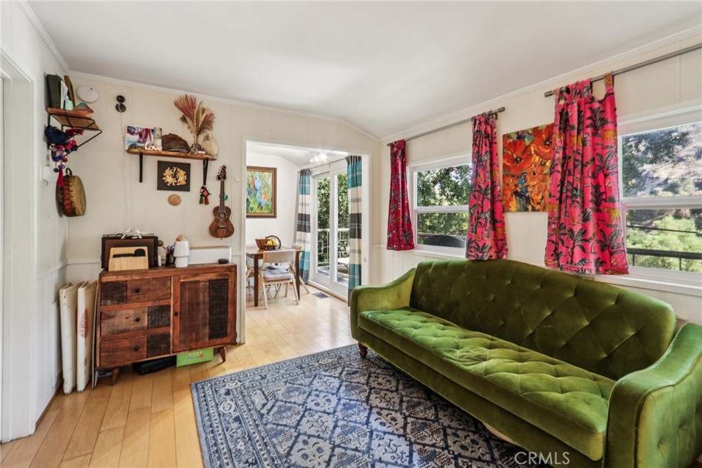 MLS #CV26001291 image #8