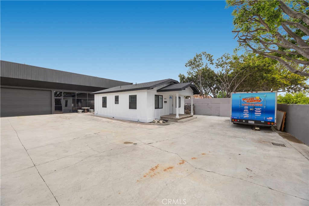 MLS #DW25132564 image #1