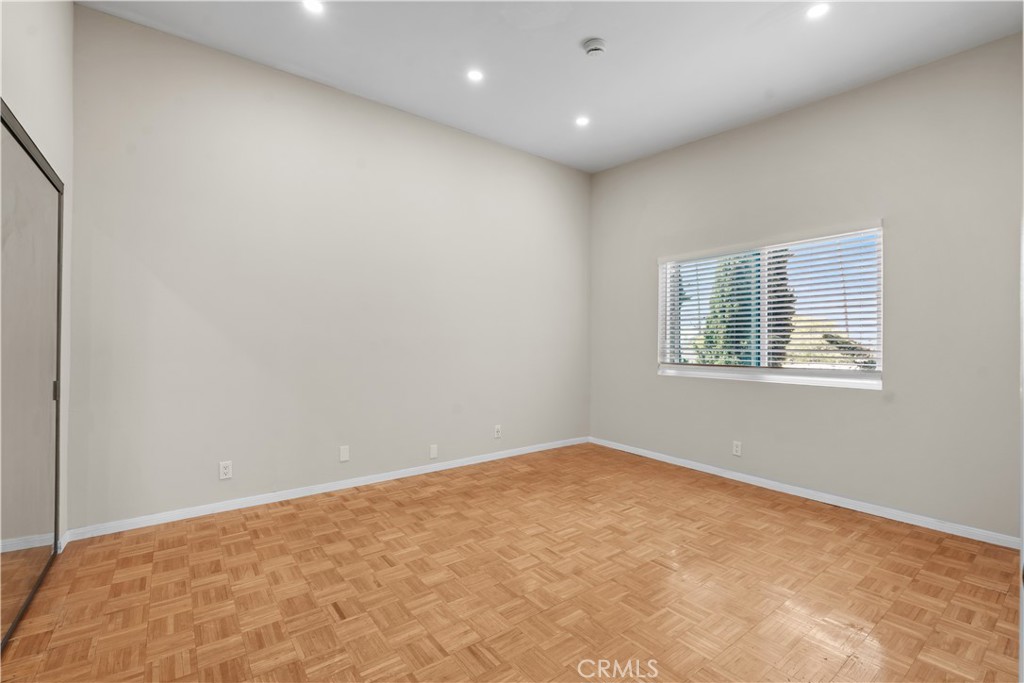 MLS #GD26068189 image #29