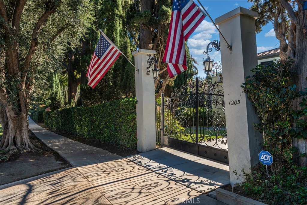 MLS #IG25257622 image #1