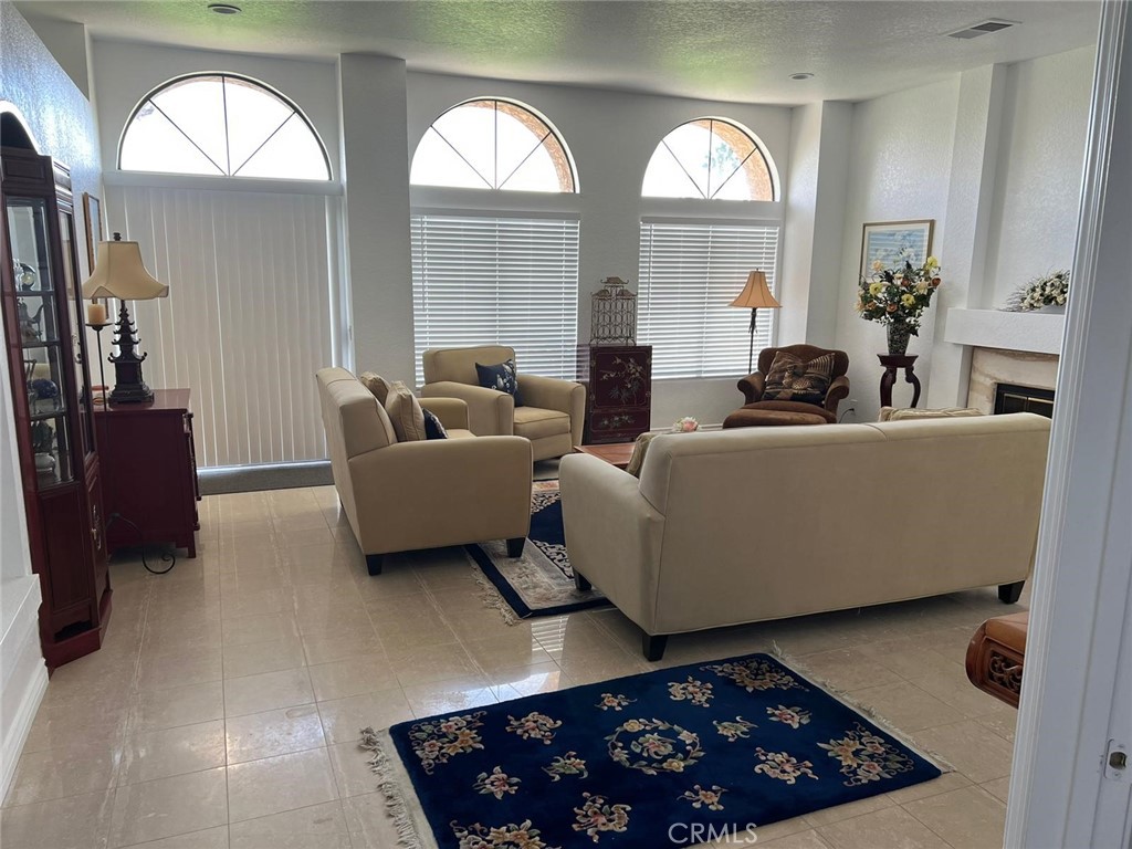 MLS #IV23209425 image #33