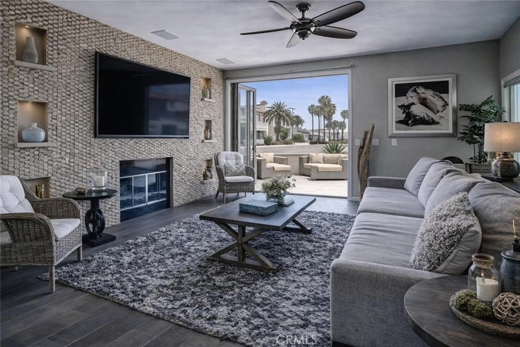 MLS #IV25146429 image #1