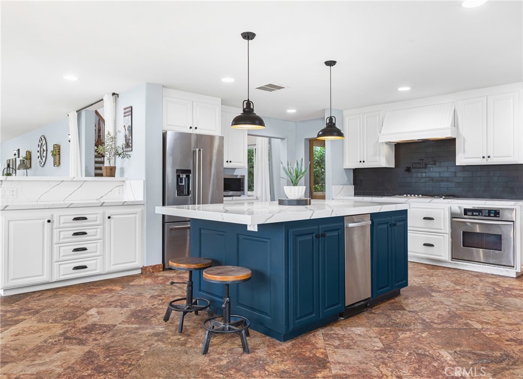 MLS #IV25182741 image #2