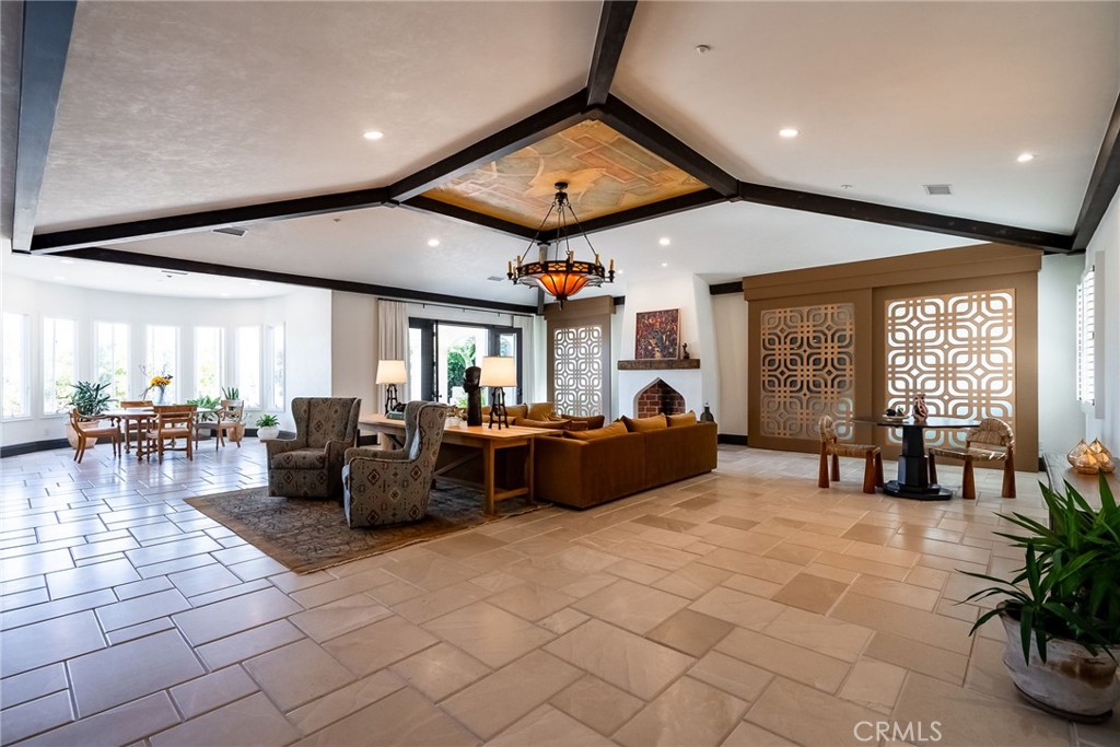 MLS #IV25260935 image #17