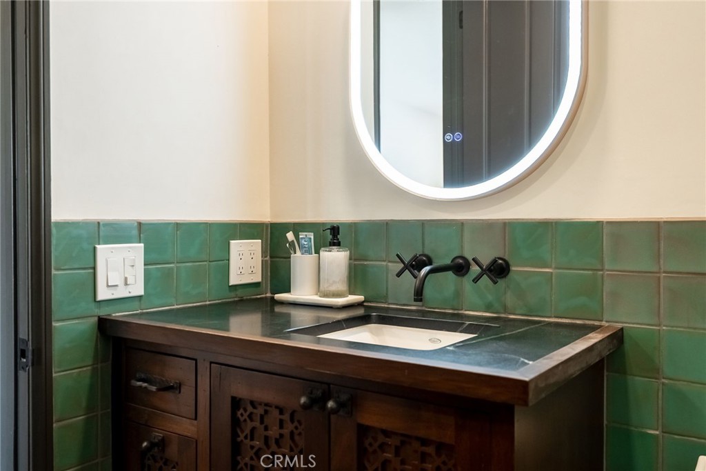 MLS #IV25260935 image #39