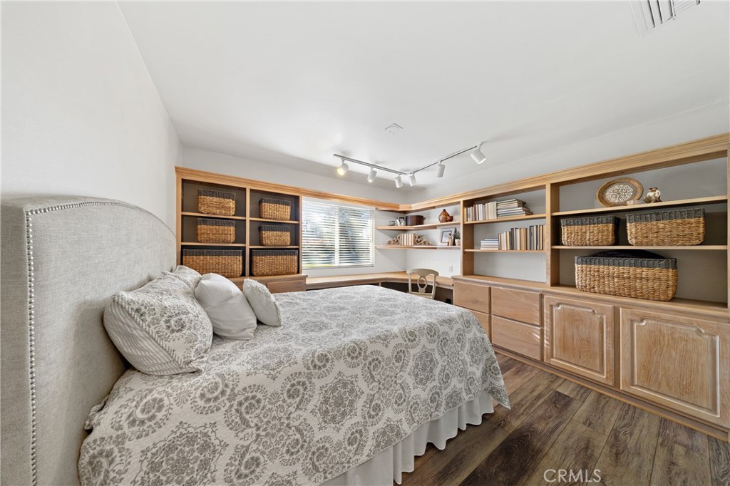 MLS #IV26012348 image #32