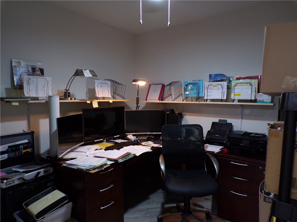 MLS #IV25225992 image #24