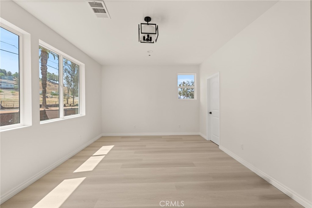 MLS #IV26071438 image #25