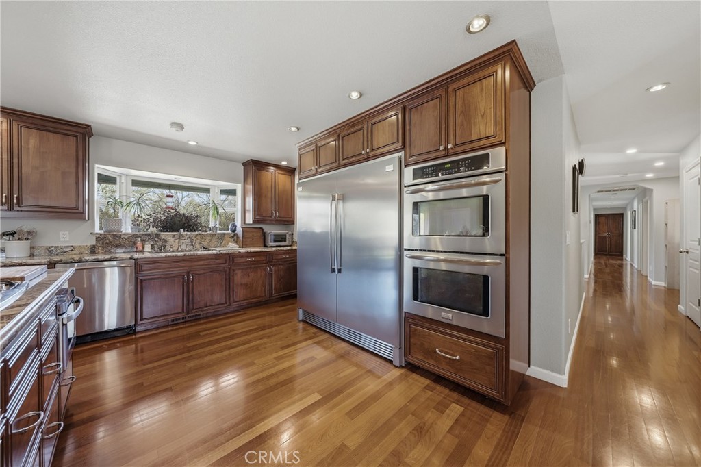 MLS #LC26055846 image #2