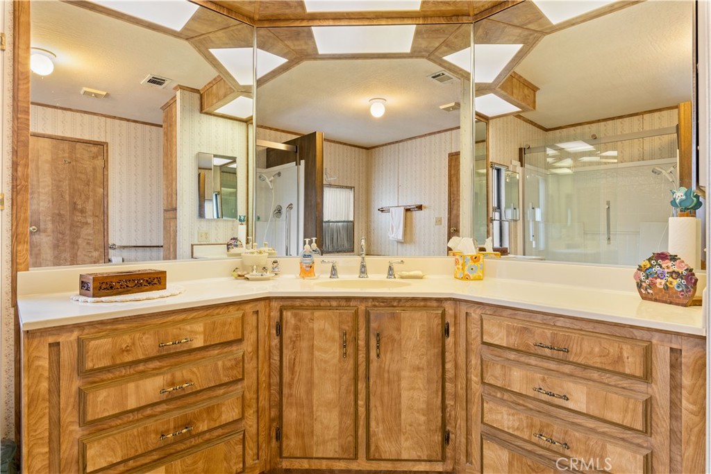 MLS #LC26060300 image #25