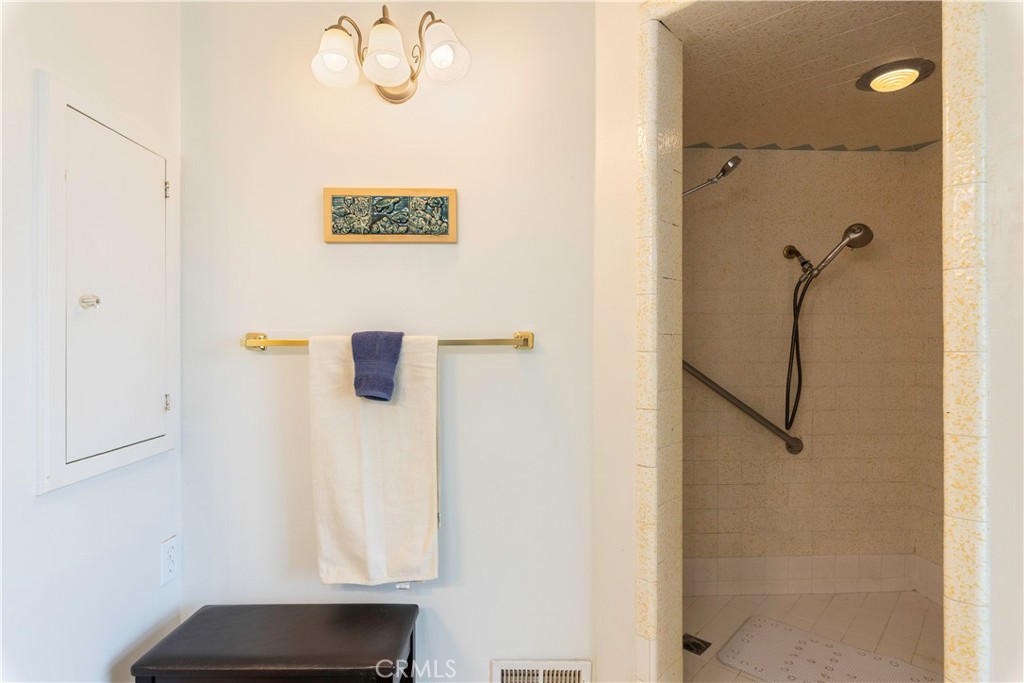 MLS #LC26062089 image #31