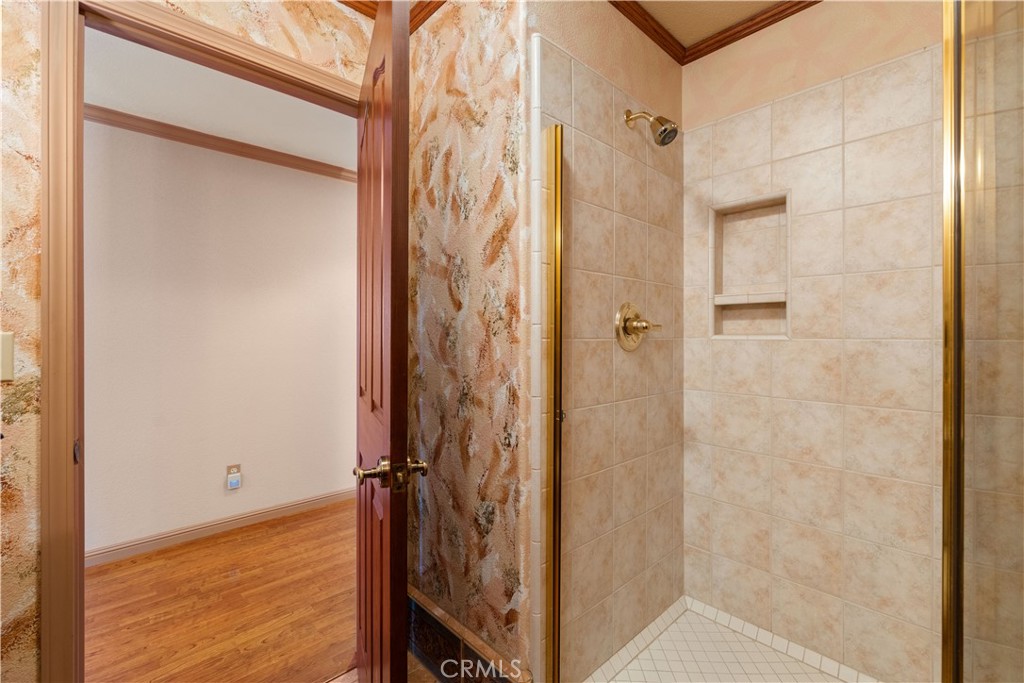 MLS #LC26072585 image #21