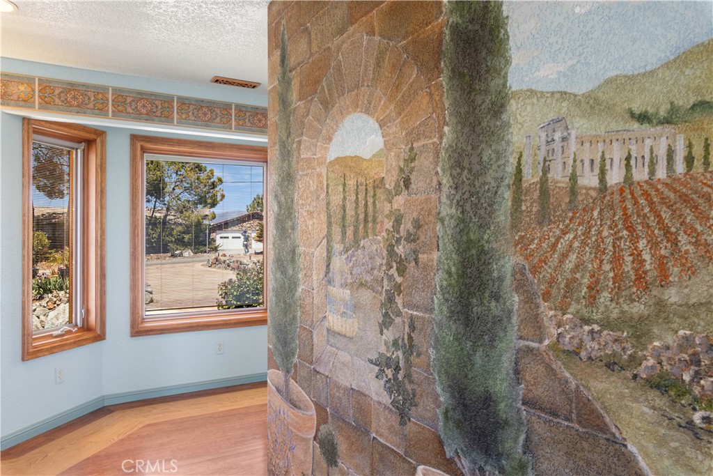 MLS #LC26072585 image #25