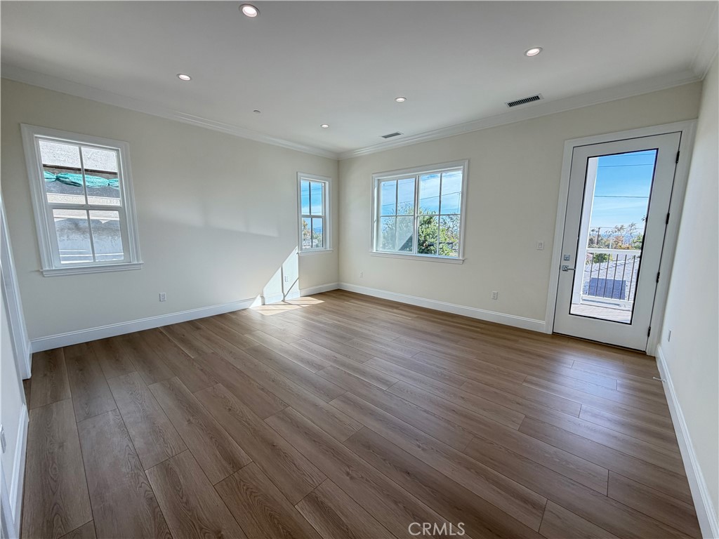 MLS #MB26033490 image #20