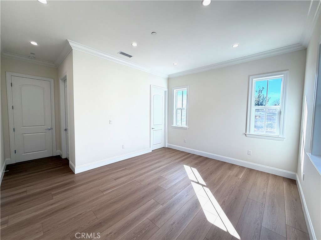 MLS #MB26033490 image #31