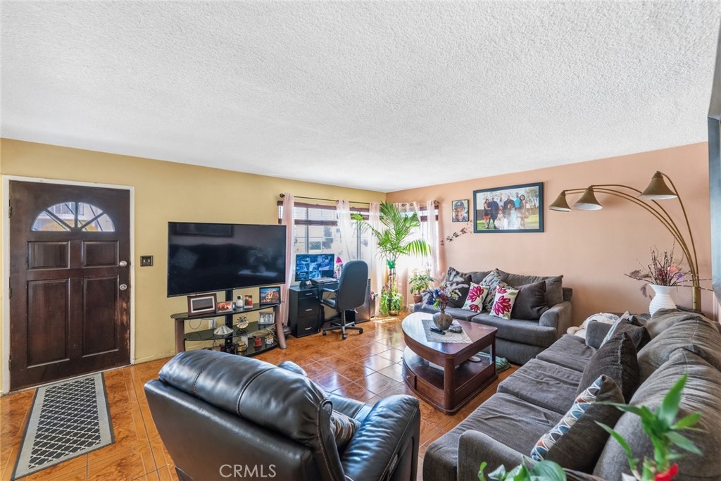 MLS #MB26066382 image #7