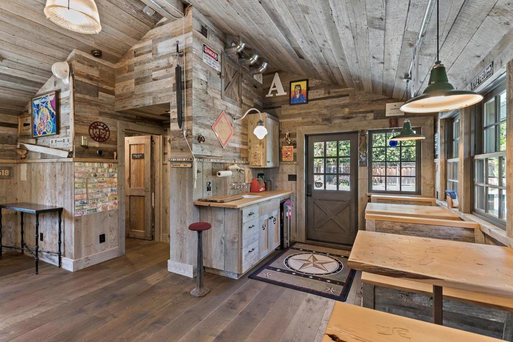 MLS #ML82003993 image #26