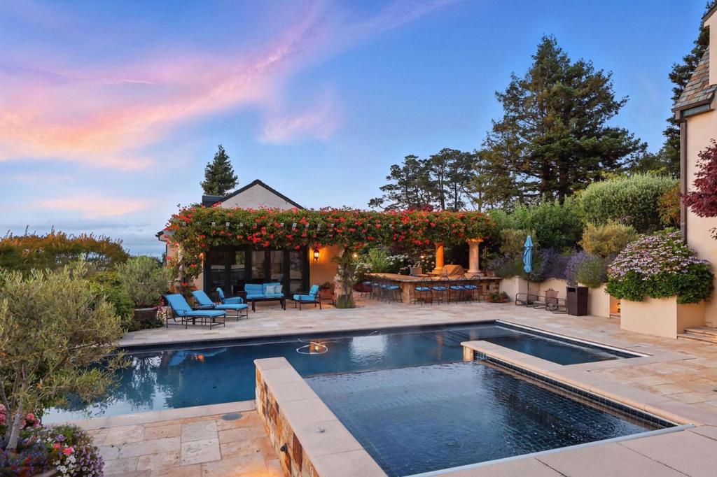 MLS #ML82012140 image #1