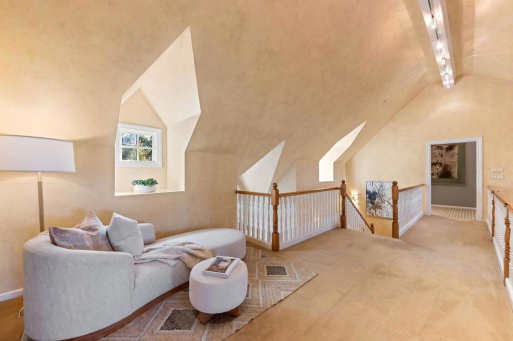 MLS #ML82012140 image #105