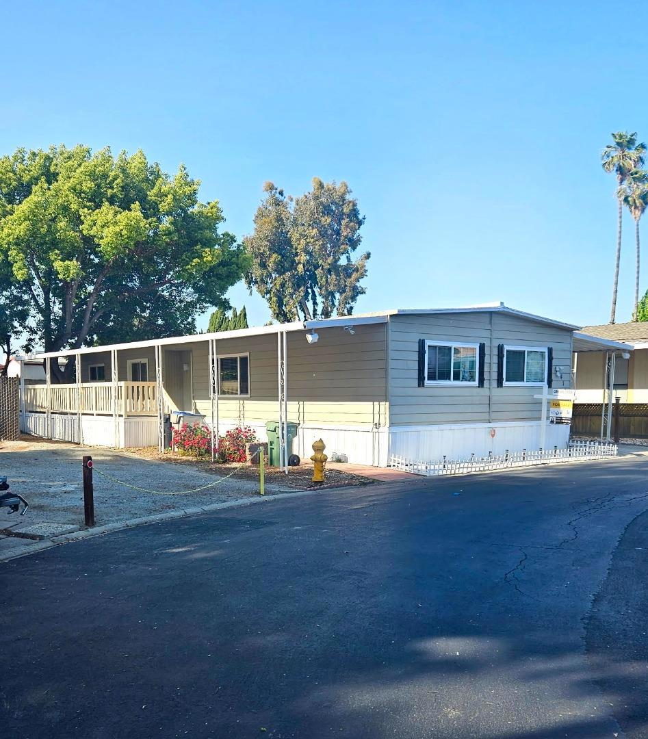 MLS #ML82017606 image #1