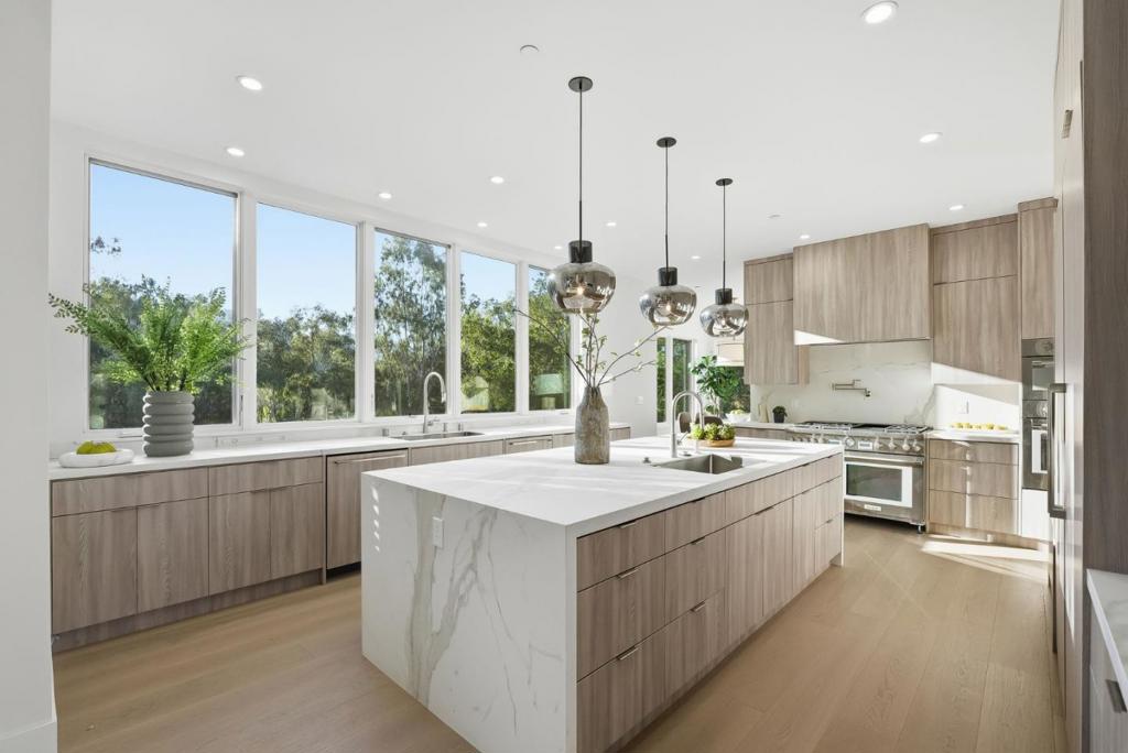 MLS #ML82026708 image #6