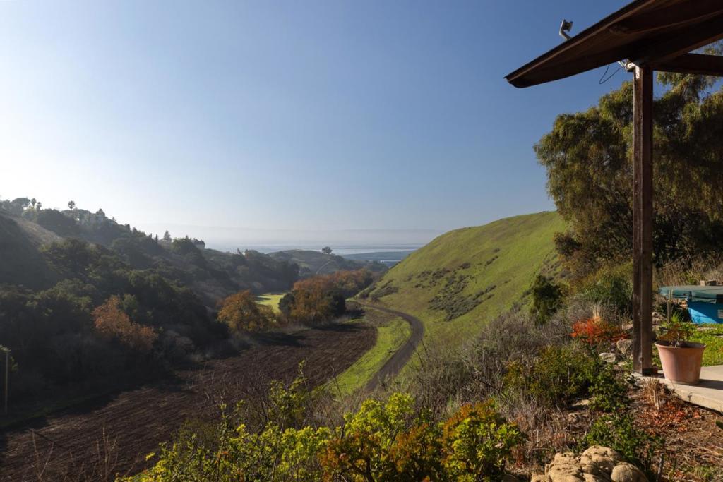 MLS #ML82030900 image #2