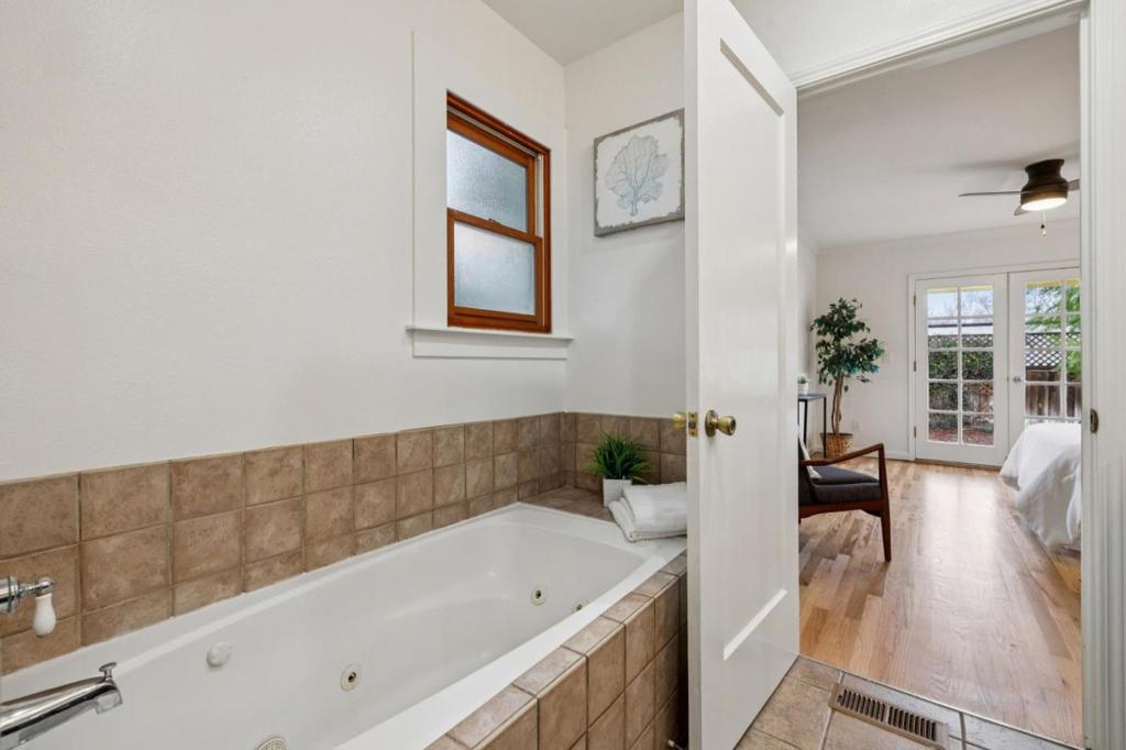 MLS #ML82034528 image #24