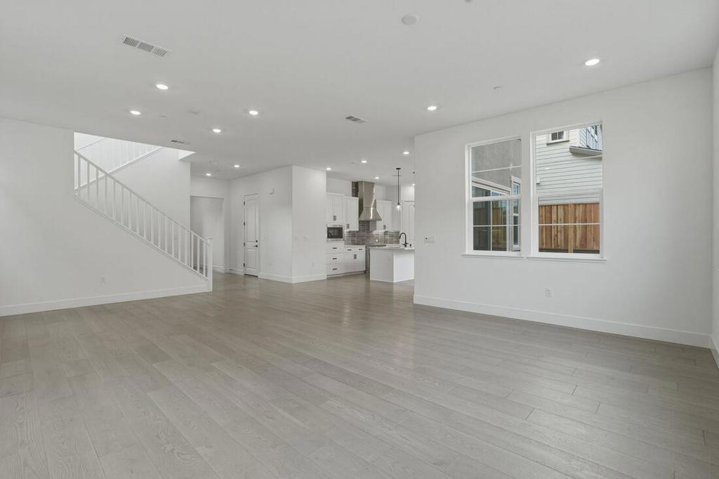 MLS #ML82035305 image #6