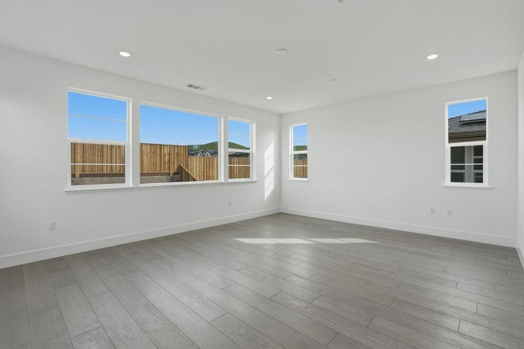 MLS #ML82035305 image #7