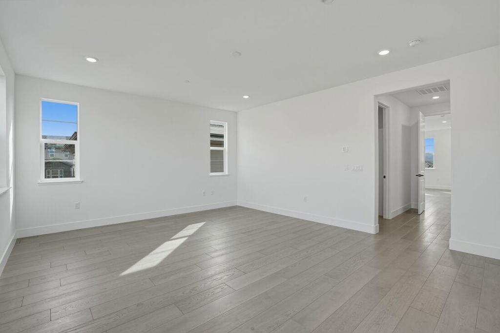 MLS #ML82035305 image #8