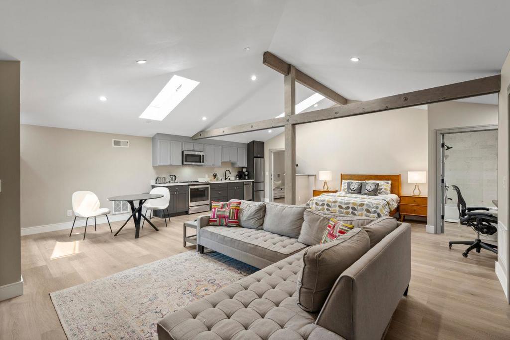 MLS #ML82036006 image #36