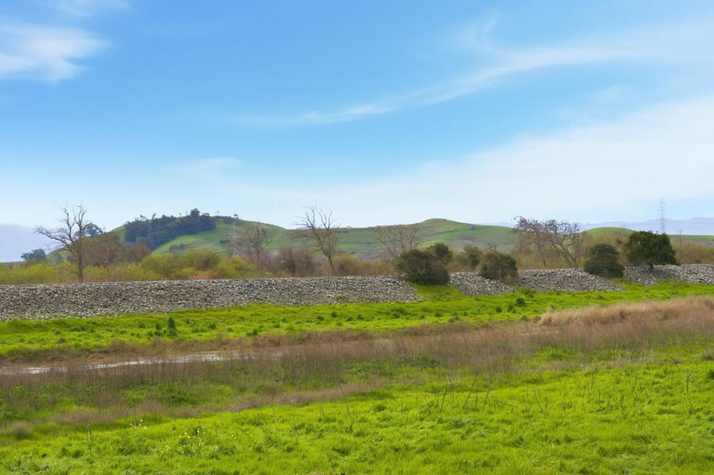 MLS #ML82036025 image #71