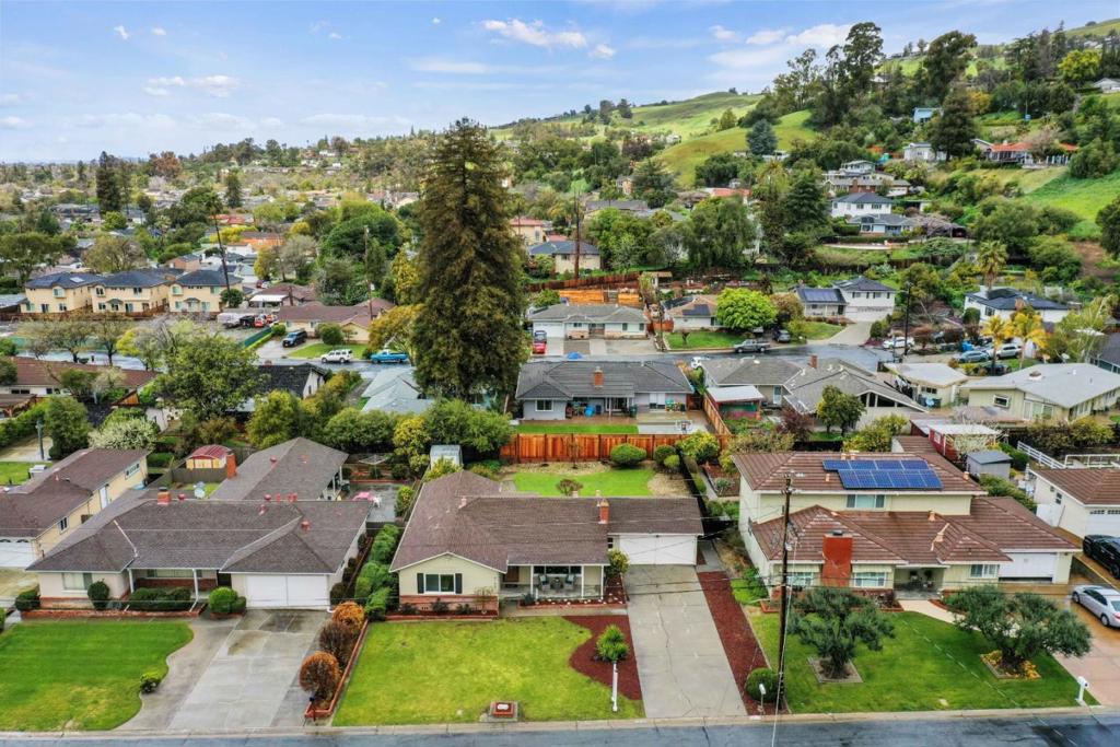 MLS #ML82036632 image #2