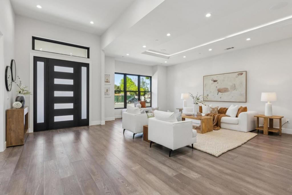 MLS #ML82036649 image #2