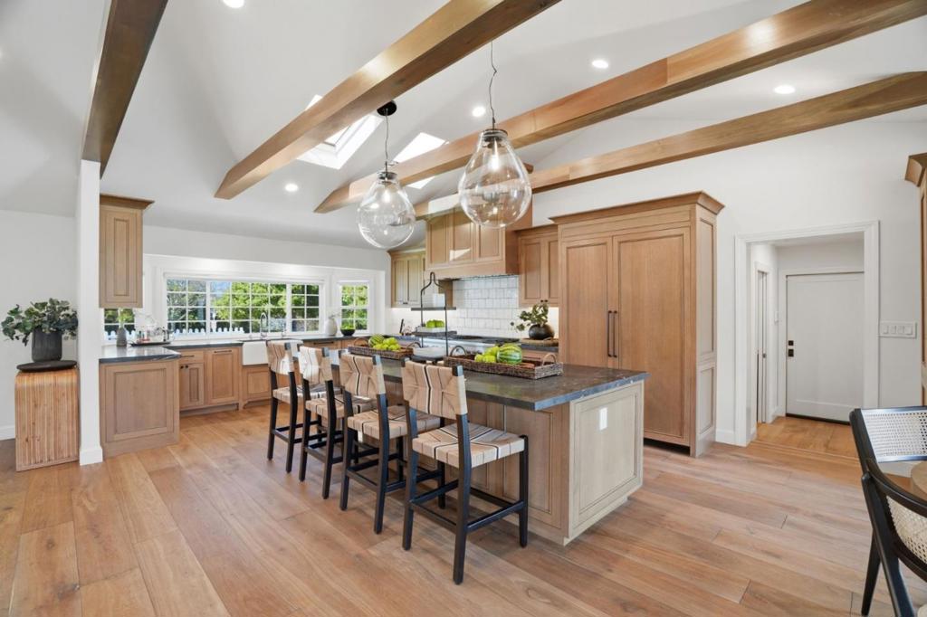 MLS #ML82037364 image #10