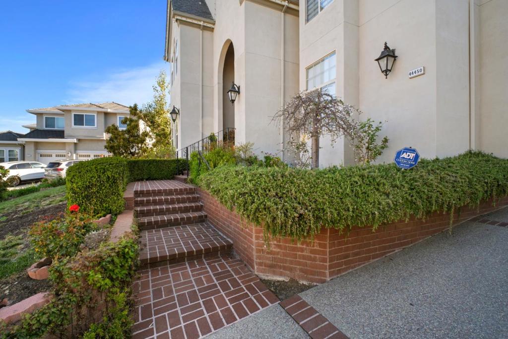 MLS #ML82040320 image #4