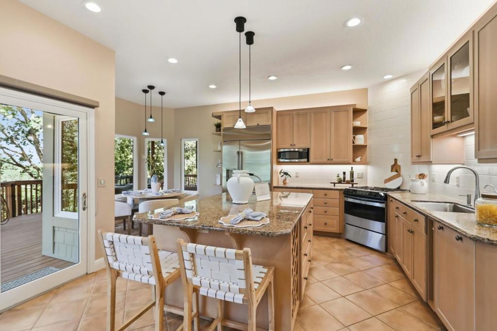 MLS #ML82040336 image #24