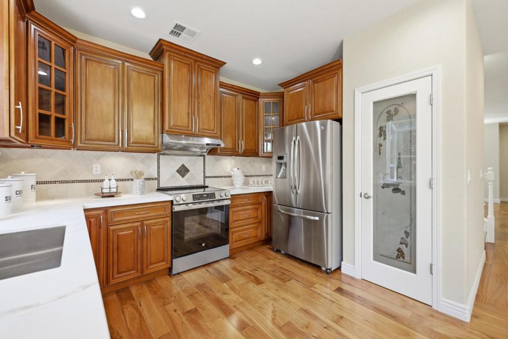 MLS #ML82040385 image #23