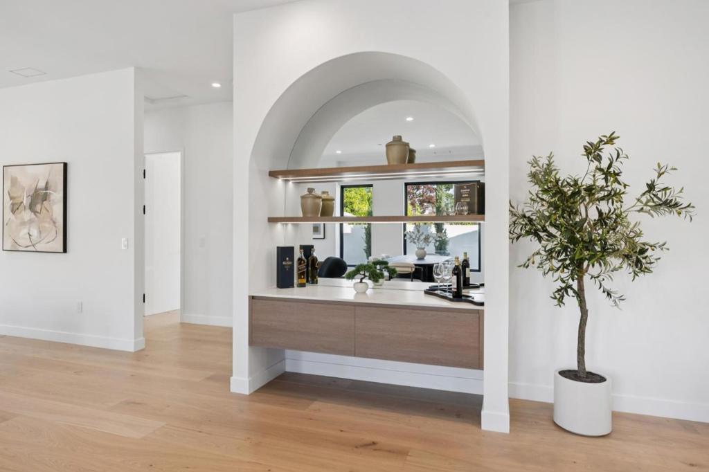 MLS #ML82040540 image #35