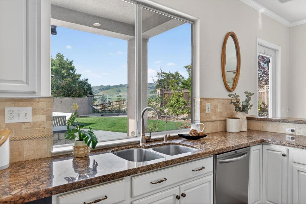 MLS #ML82040608 image #24