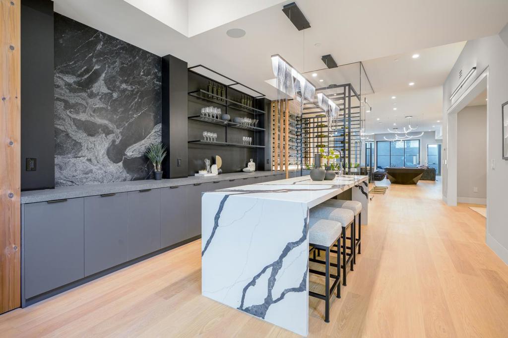 MLS #ML82041060 image #37