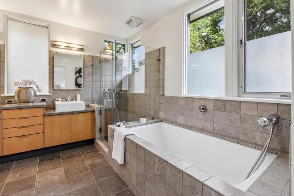 MLS #ML82041182 image #29