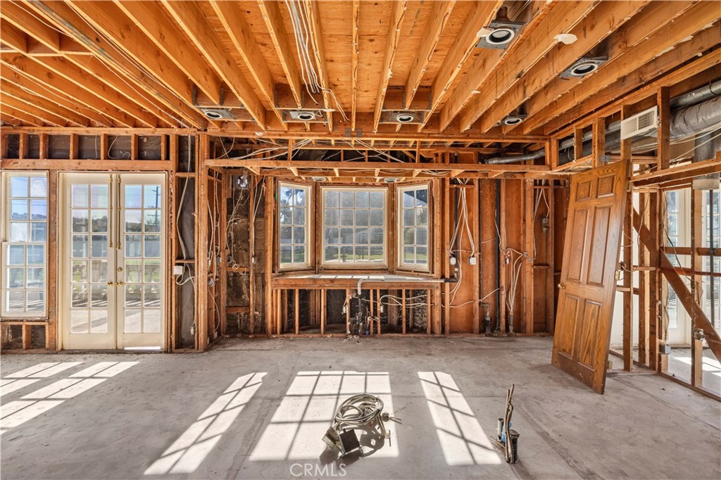 MLS #NP25019428 image #4