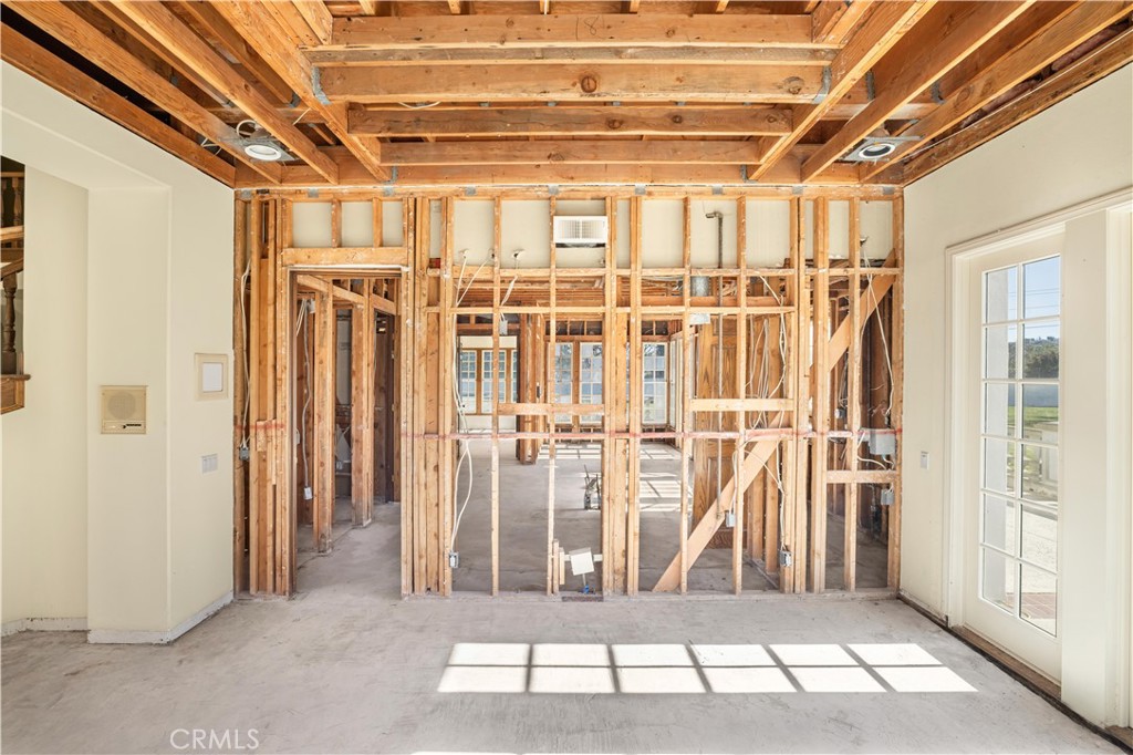 MLS #NP25019428 image #6