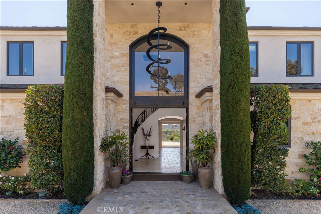 MLS #NP25281207 image #1